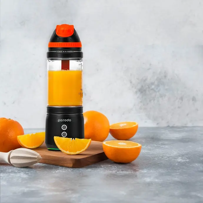 میکسر قابل حمل porodo dual spin life style با طراحی مدرن و ظرف 700 میلی لیتری و نمایشگر led که گزینه ای عالی برای نوشیدنی ها است