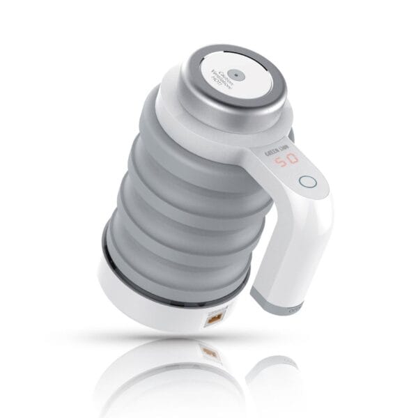 چای‌ساز مسافرتی Green Lion Car Folding Electric Kettle با طراحی تاشو و قابلیت اتصال به فندک خودرو، مناسب برای سفرهای جاده‌ای.